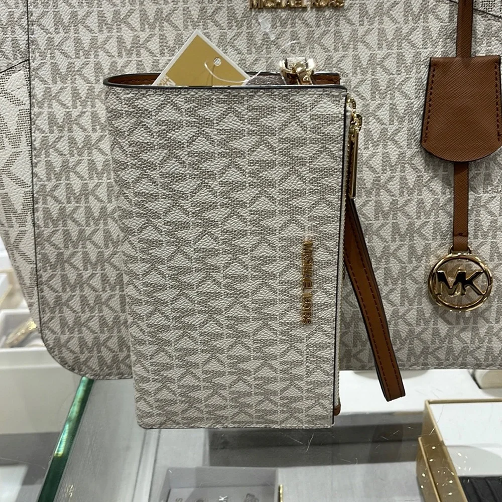 Michael Kors Jet Set Travel Large Double-Zip Wristlet-Wallet-PhoneHolder Vanilla